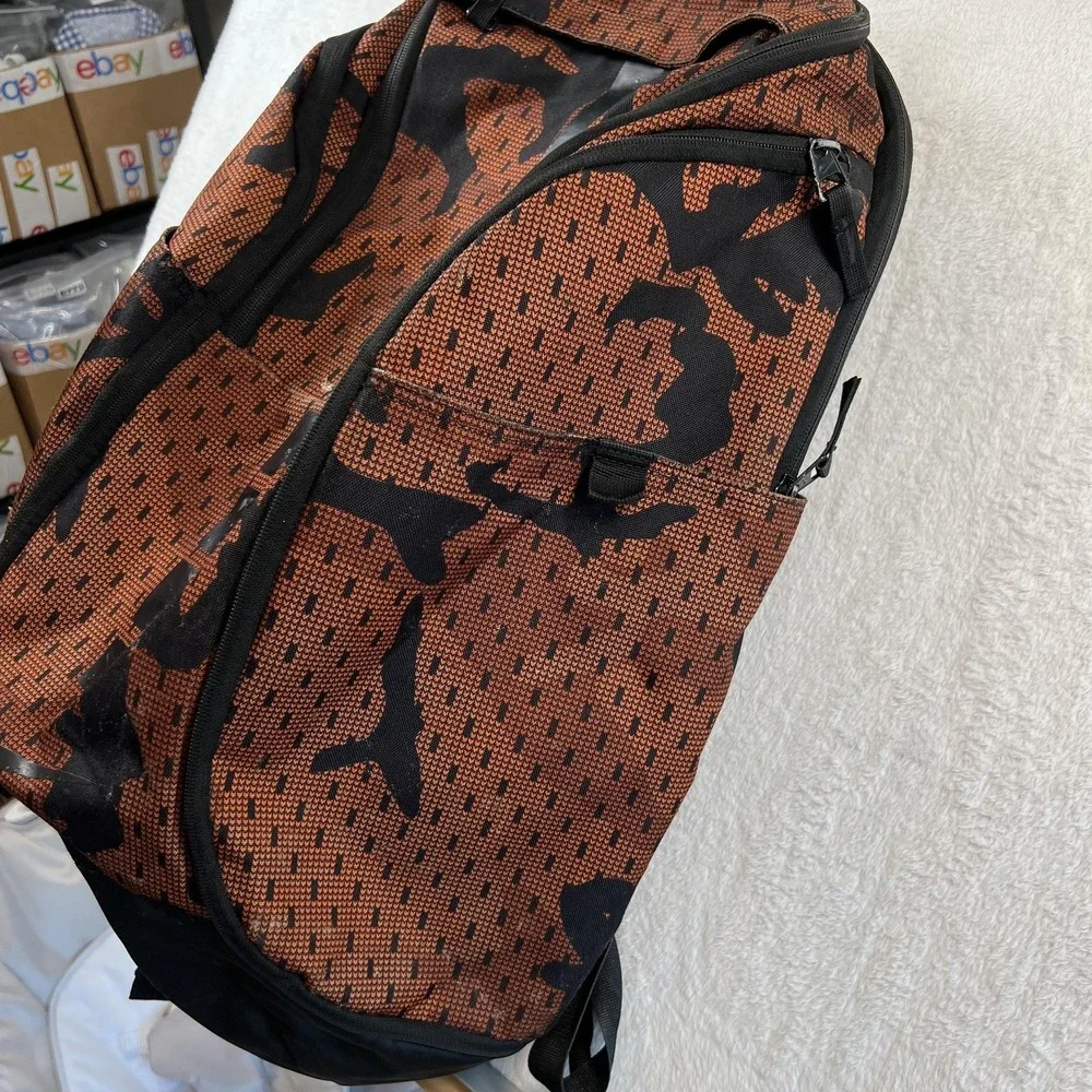 Nike orange camo